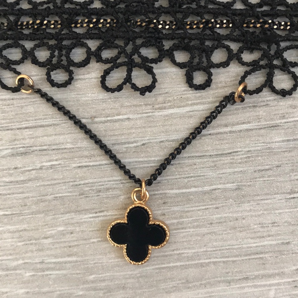 Choker - Picture 5 of 5